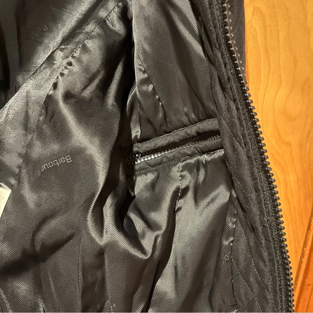 Barbour black quilted double-zip jacket - Picture 9 of 10